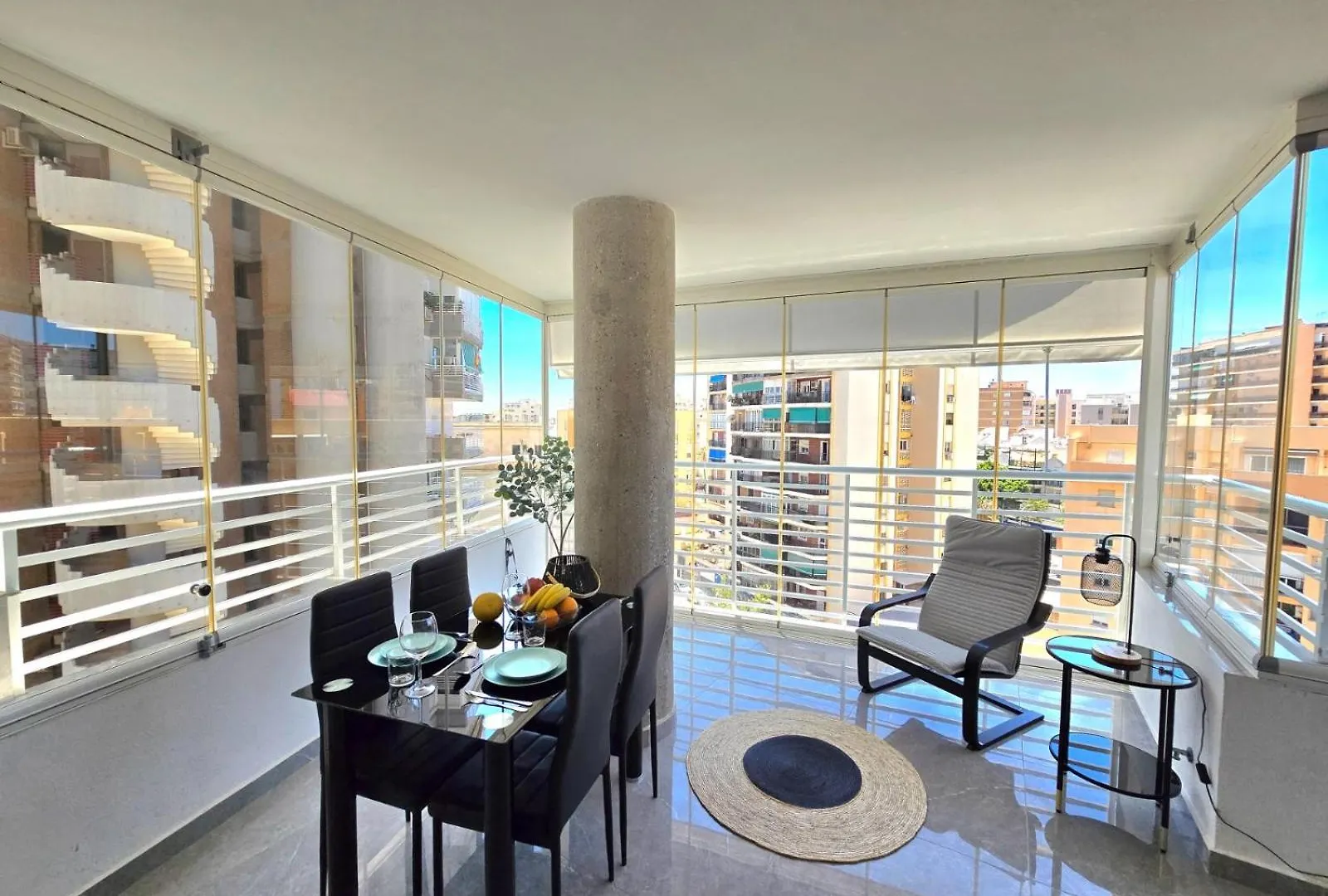 Crystal Elegance City Center Apartment With Seasonal Pool Torremolinos