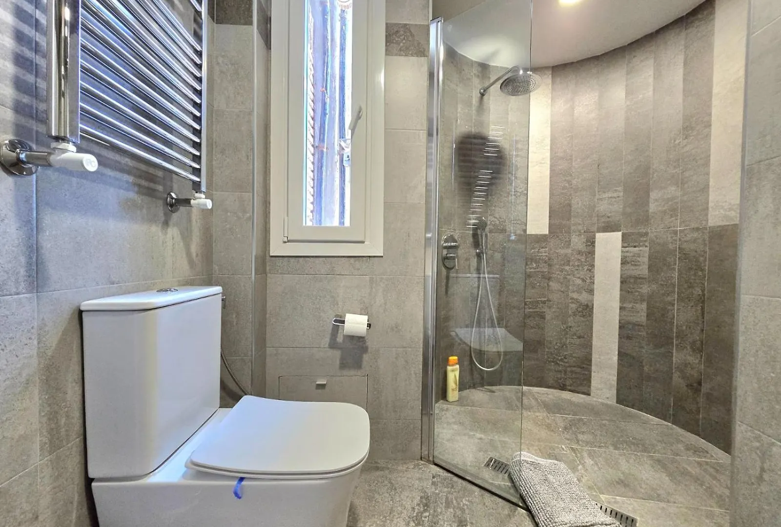 Crystal Elegance City Center Apartment With Seasonal Pool Torremolinos Spain