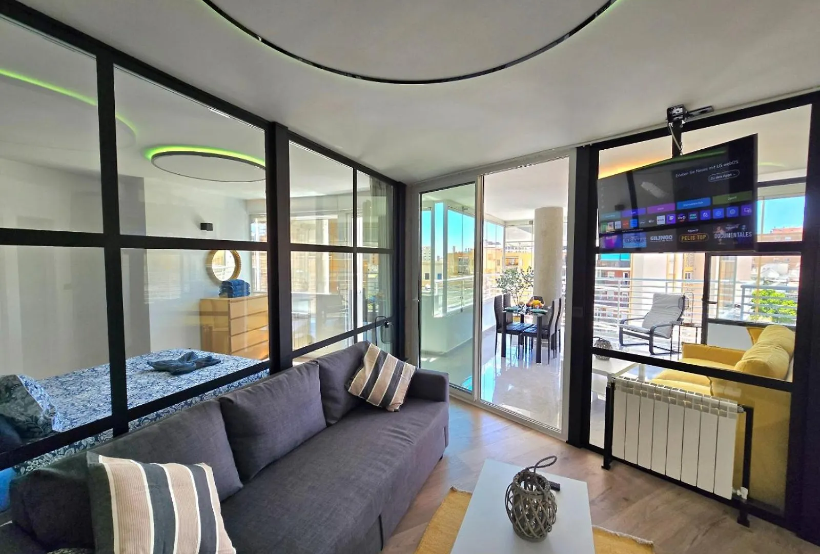 Crystal Elegance City Center Apartment With Seasonal Pool Torremolinos