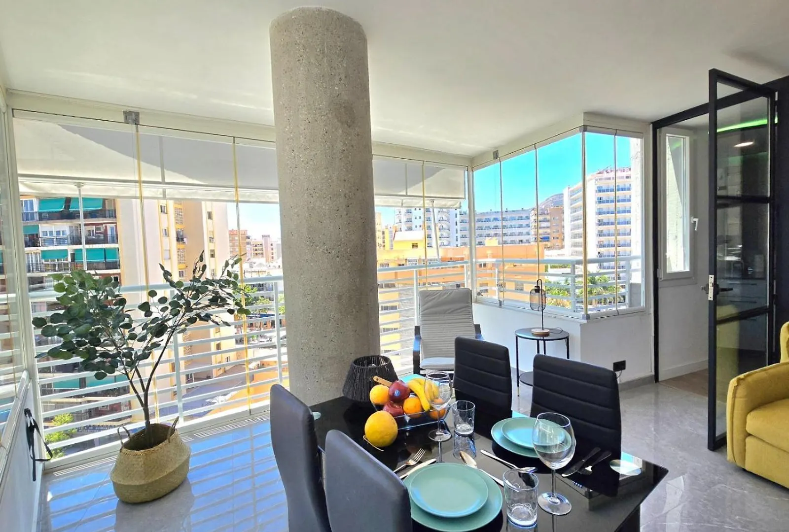 Crystal Elegance City Center Apartment With Seasonal Pool Torremolinos Spain