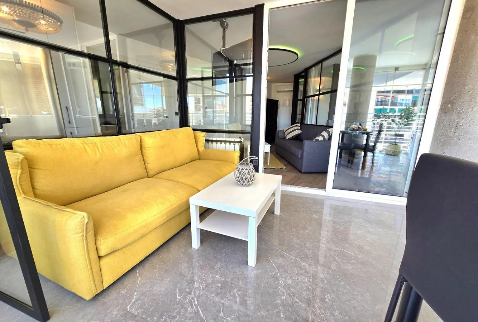 Crystal Elegance City Center Apartment With Seasonal Pool Torremolinos