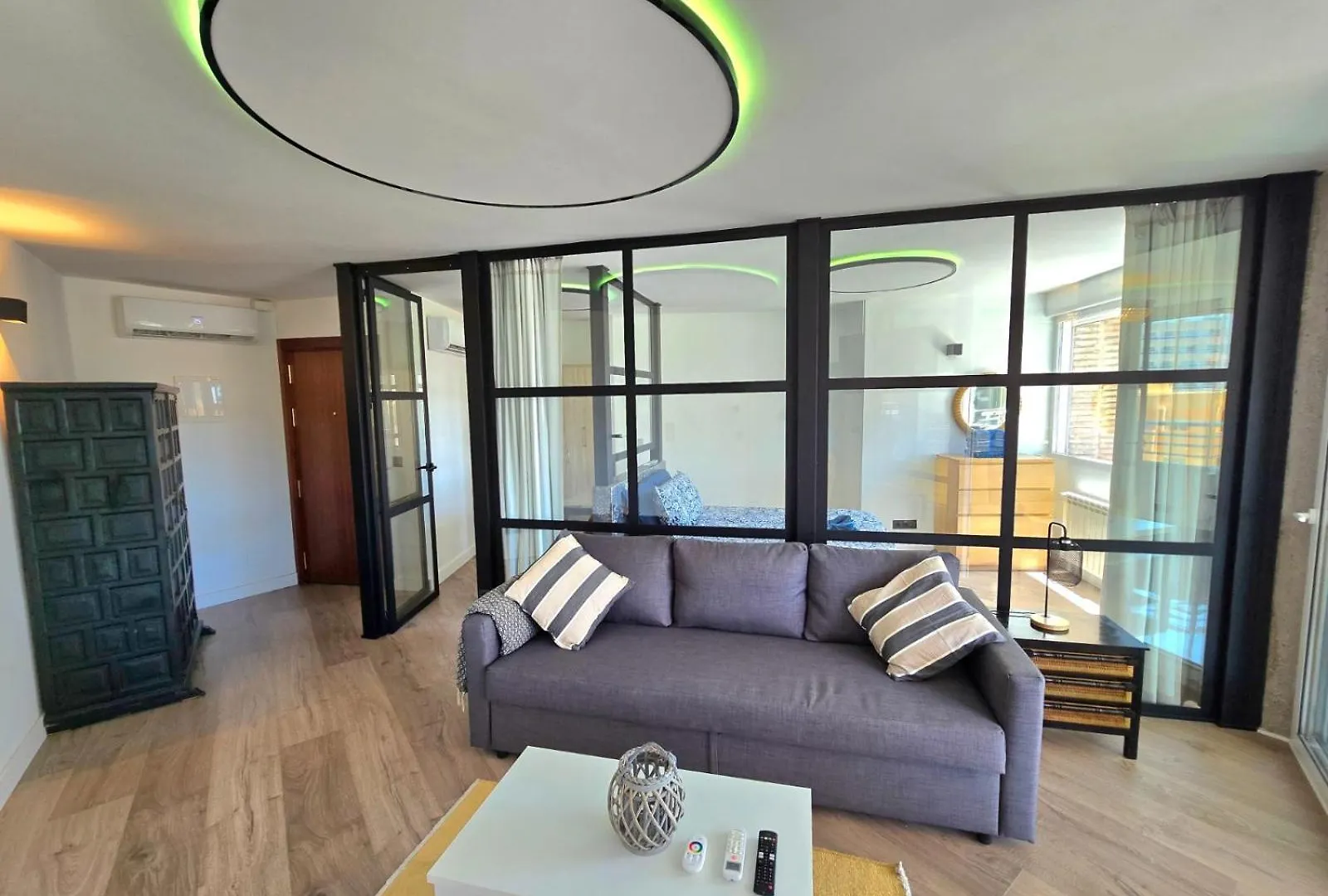 Crystal Elegance City Center Apartment With Seasonal Pool Torremolinos
