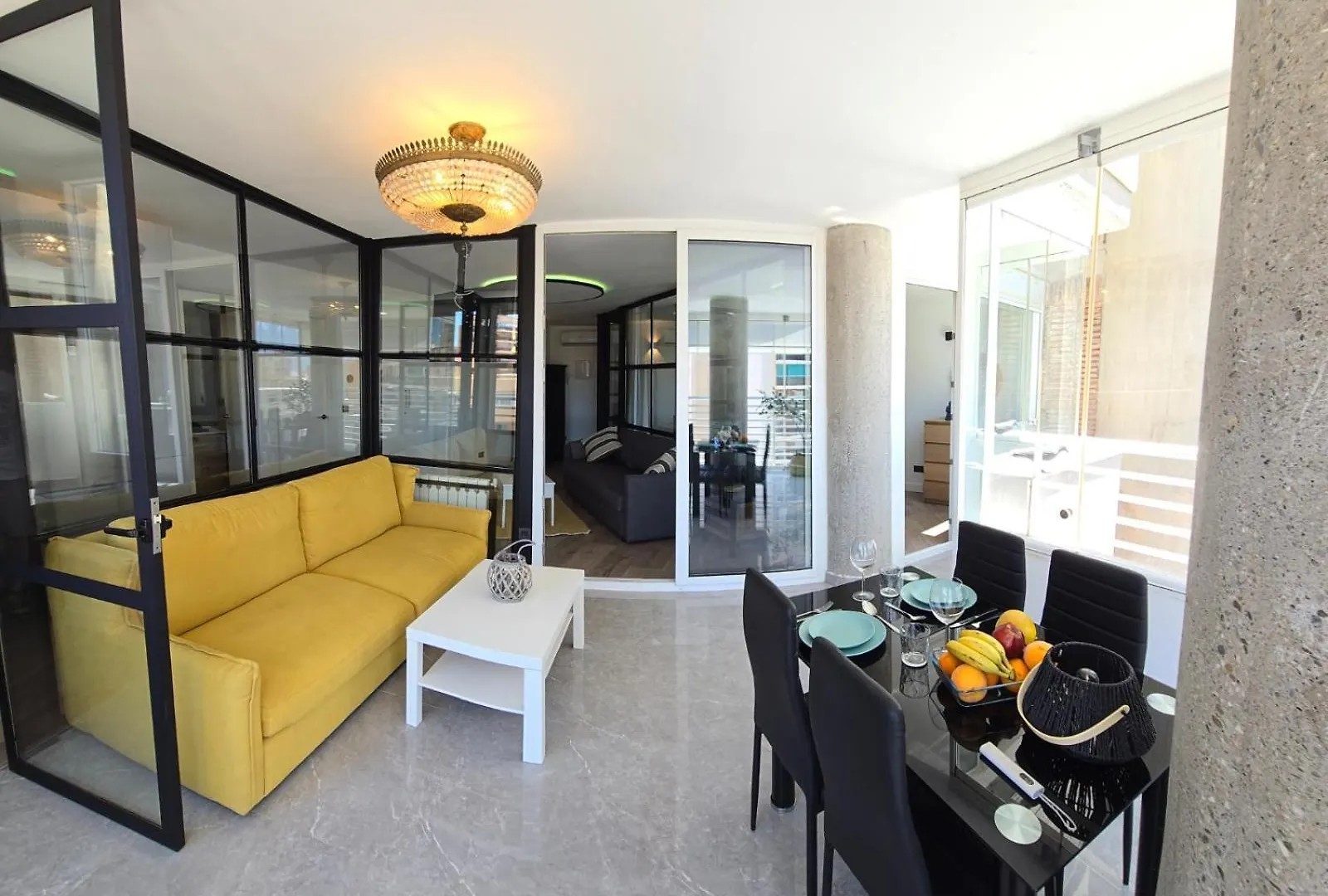 Crystal Elegance City Center Apartment With Seasonal Pool Torremolinos