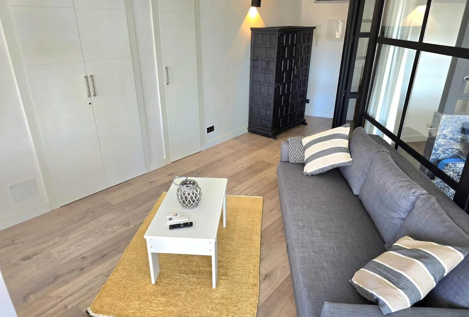 Crystal Elegance City Center Apartment With Seasonal Pool Torremolinos